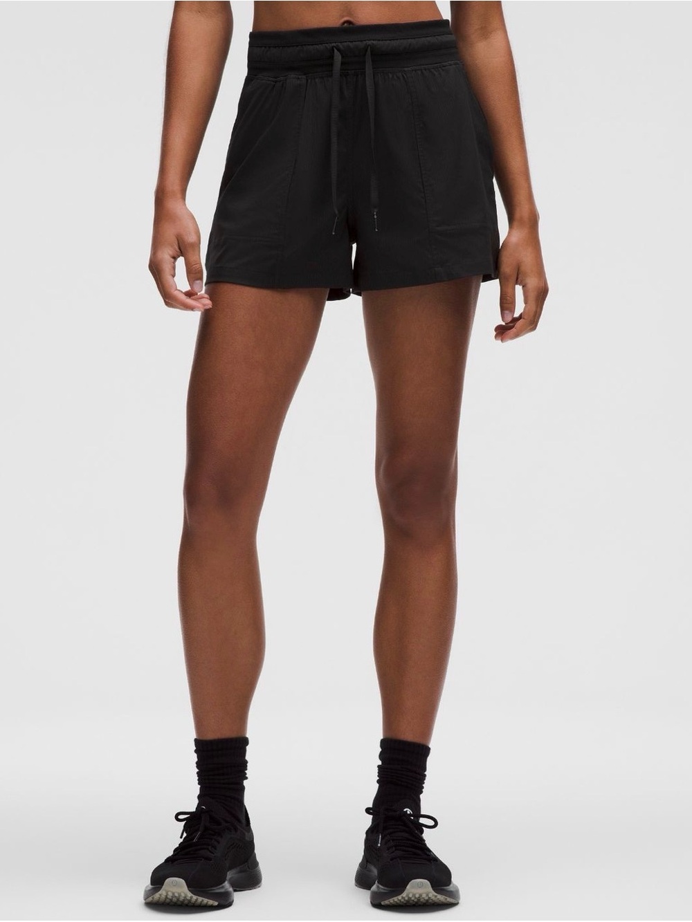NWT Lululemon Dance Studio High Rise Short 3.5" in Black